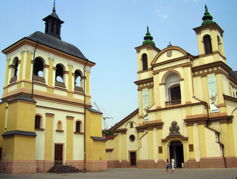 sob_mus Колегіальний_костел_Пресвятої_Діви_Марії